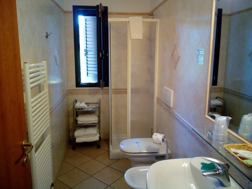 Hotel Delle Isole La Maddalena  Eksteriør bilde