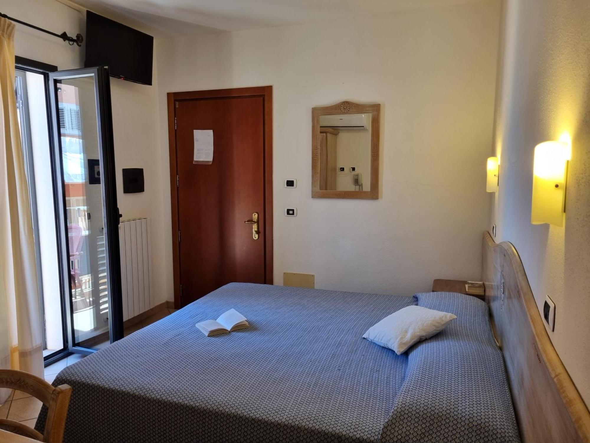 Hotel Delle Isole La Maddalena  Eksteriør bilde